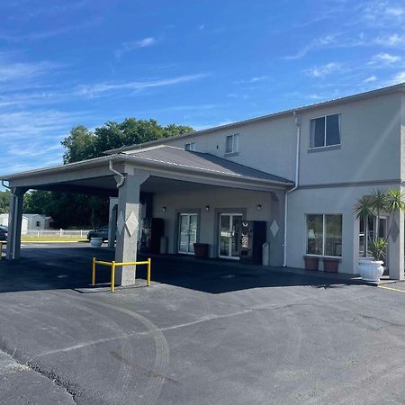 Rodeway Inn Lake Wales Bagian luar foto