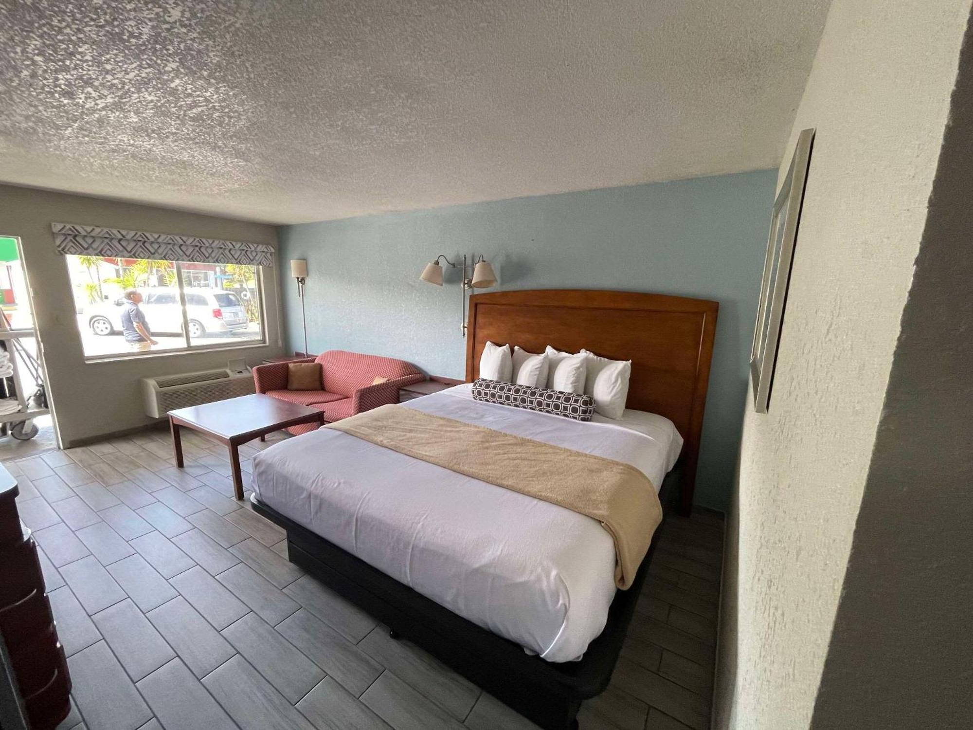 Rodeway Inn Lake Wales Bagian luar foto