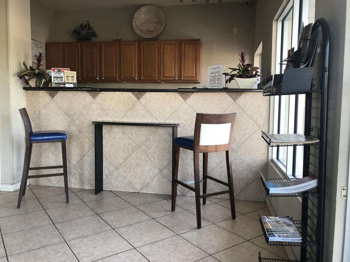 Rodeway Inn Lake Wales Bagian luar foto